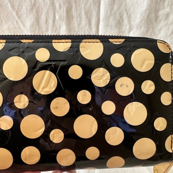 Auth LOUIS VUITTON Vernis Dot Infinity Zippy Wallet Yayoi Kusama Limited… - Picture 13 of 13